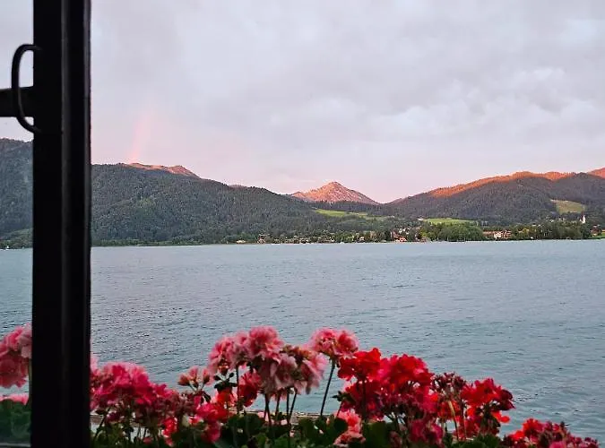 Alpehytte - Exclusive Lakefront With Private Zirben Sauna, 4 For Family & Friends