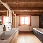 - Exclusive Lakefront With Private Zirben Sauna, 4 For Family & Friends Chalet Tegernsee