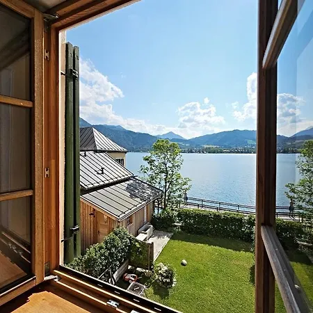 - Exclusive Lakefront With Private Zirben Sauna, 4 For Family & Friends シャレー テガーンゼー