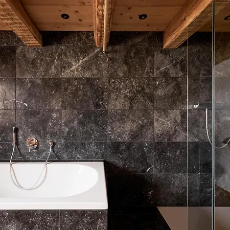 - Exclusive Lakefront With Private Zirben Sauna, 4 For Family & Friends Horská chata *