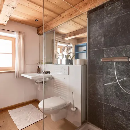 シャレー - Exclusive Lakefront With Private Zirben Sauna, 4 For Family & Friends