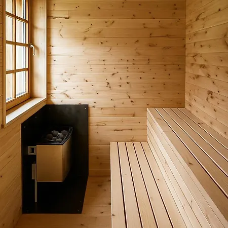- Exclusive Lakefront With Private Zirben Sauna, 4 For Family & Friends シャレー